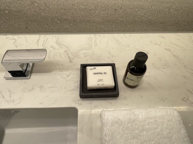 洗面台 アメニティ