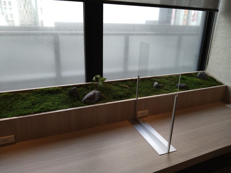 カウンター席