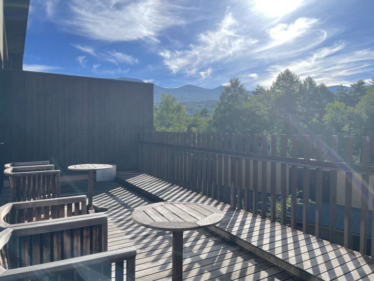 SPA外部分テラス(2階)