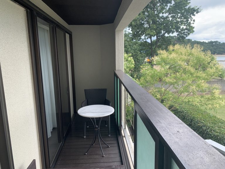 部屋内バルコニー