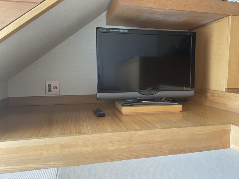客室テレビ