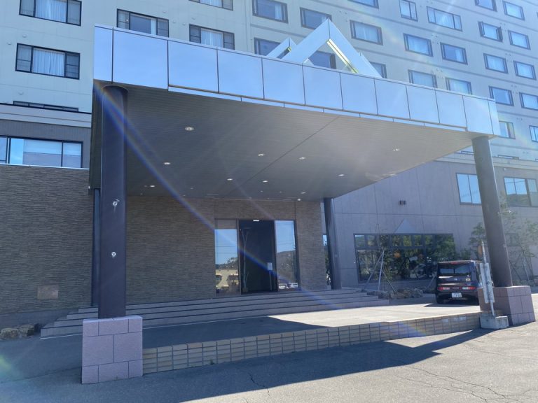 エントランス外観