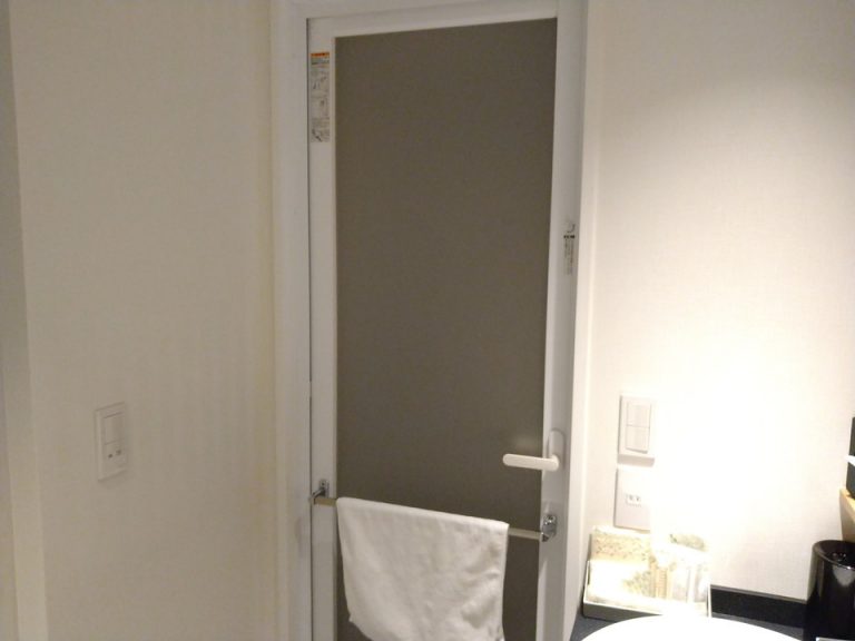 バスルーム入口