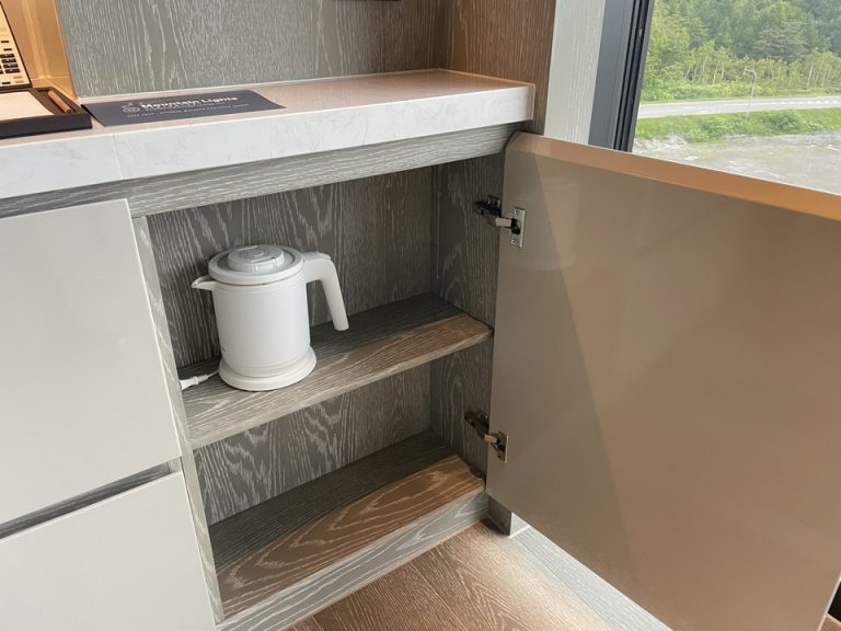 ダイニングルーム 棚