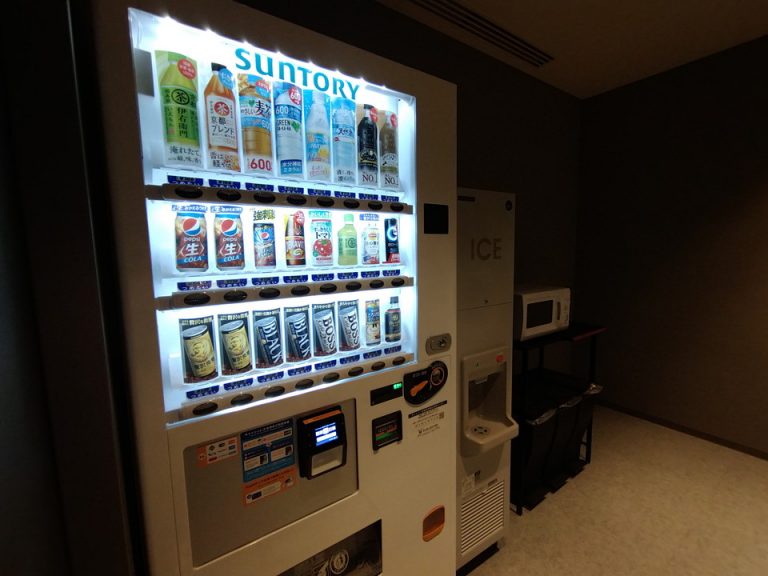 地下1階に自販機