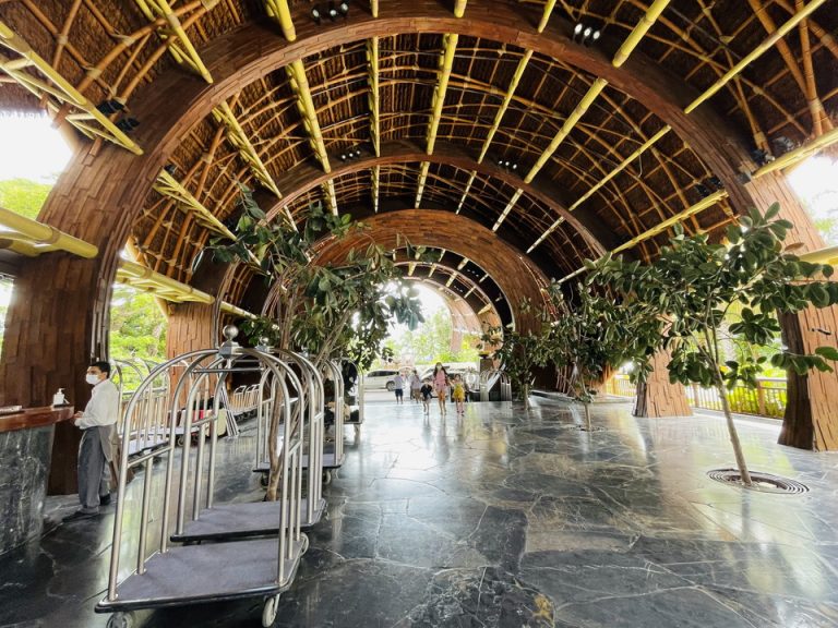 エントランス内観2