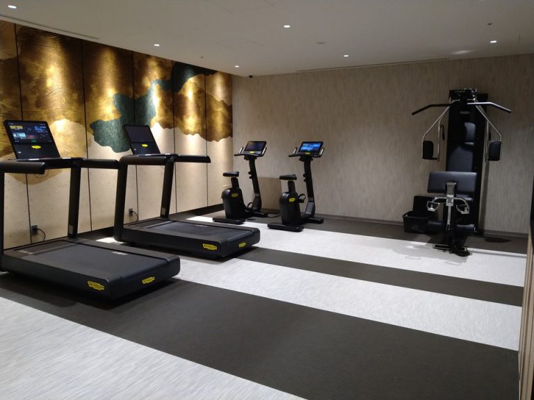 地下1階フィットネスジム