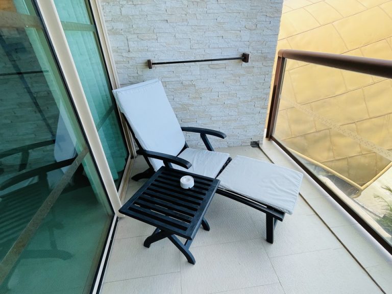 バルコニーソファー