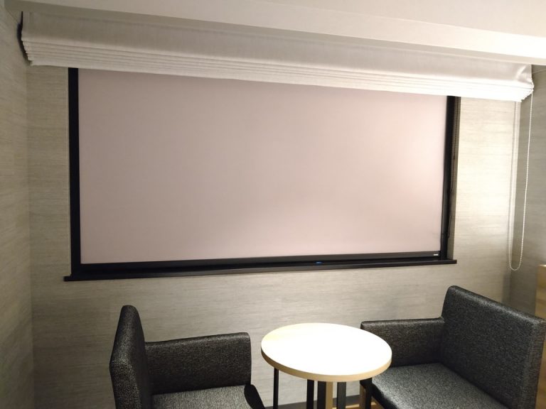 遮光ロールスクリーン