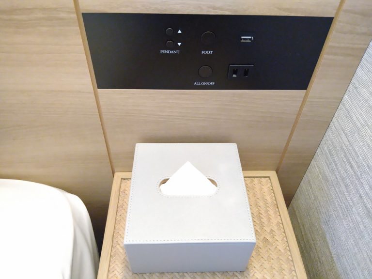 ベッドサイドのスイッチ