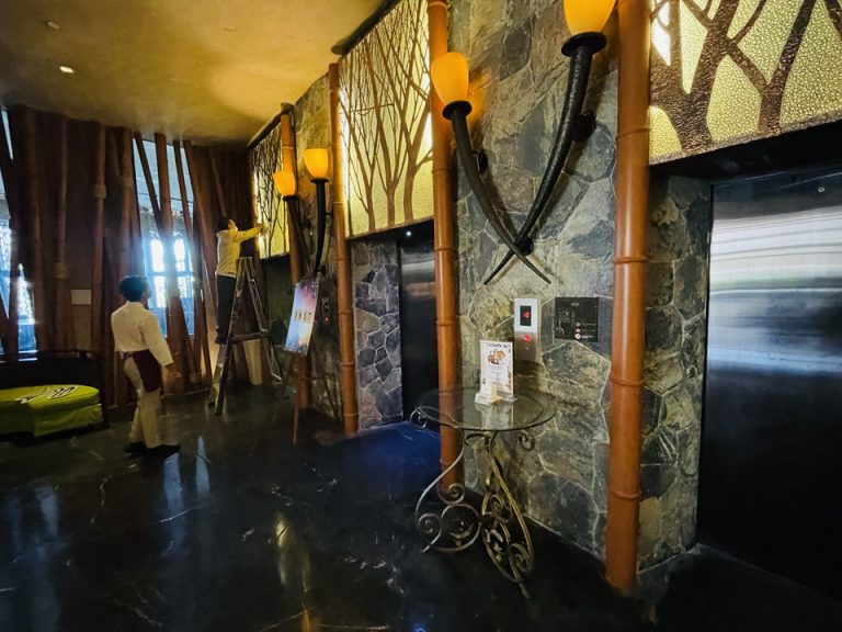 通常フロントエレベーター