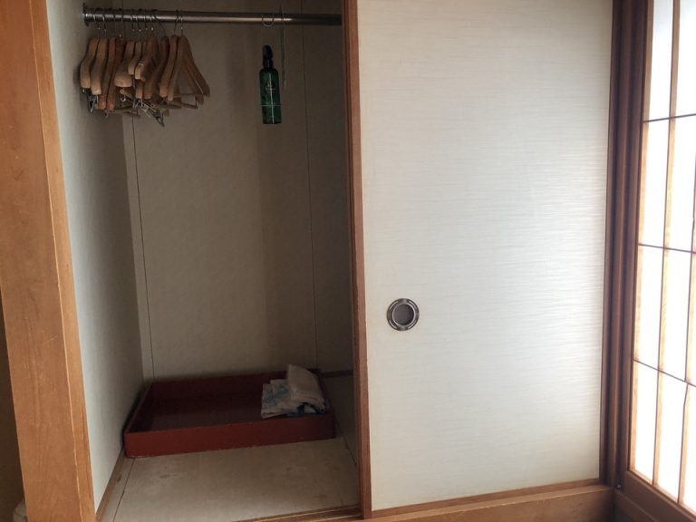 クローゼット(開けた状態)