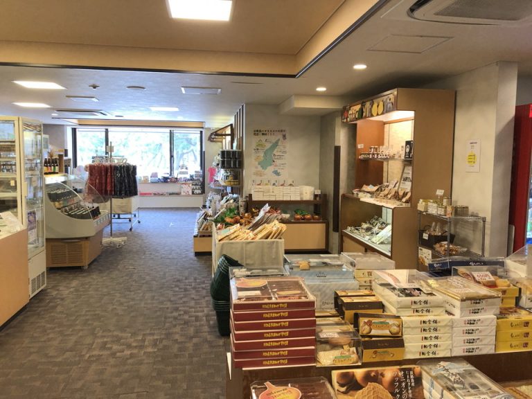 ショップ内観
