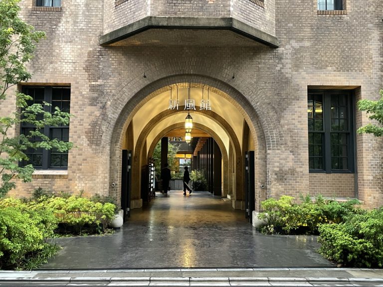 観光スポット(新風館)(1)