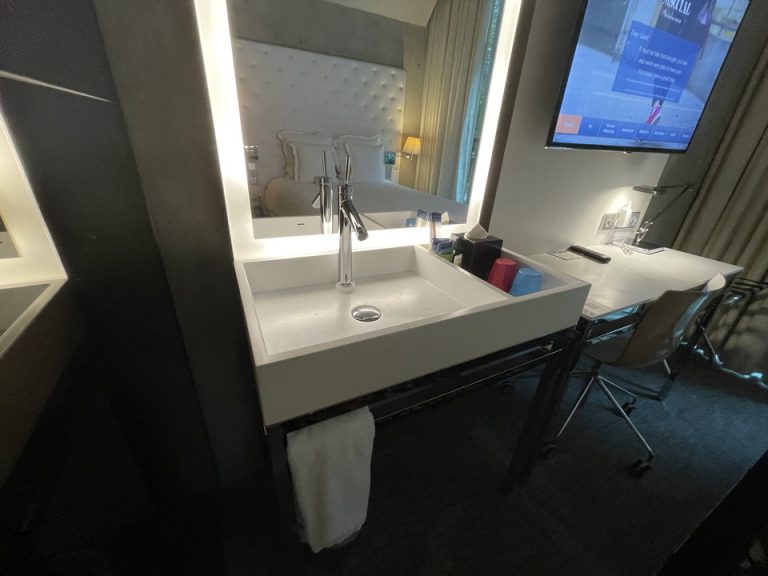 シンク、デスク