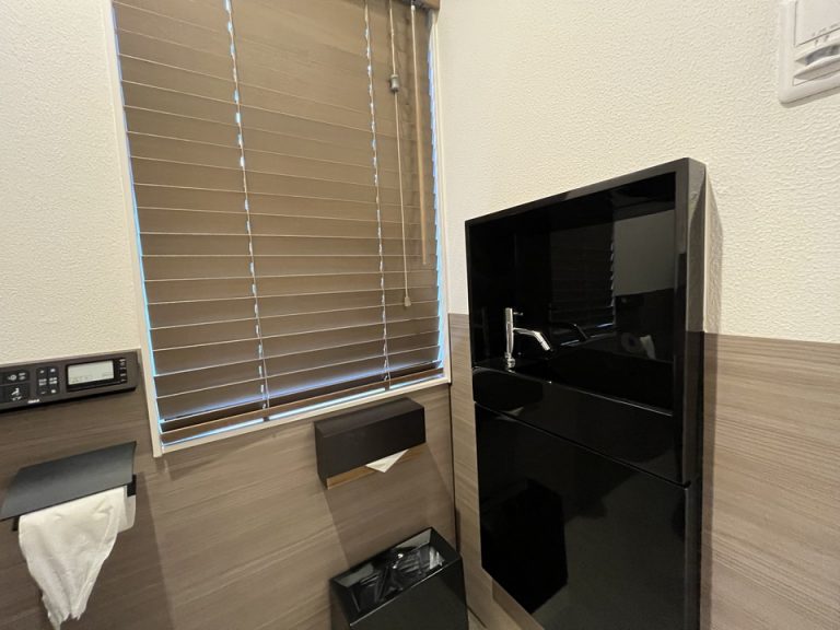 トイレ手洗い(1)