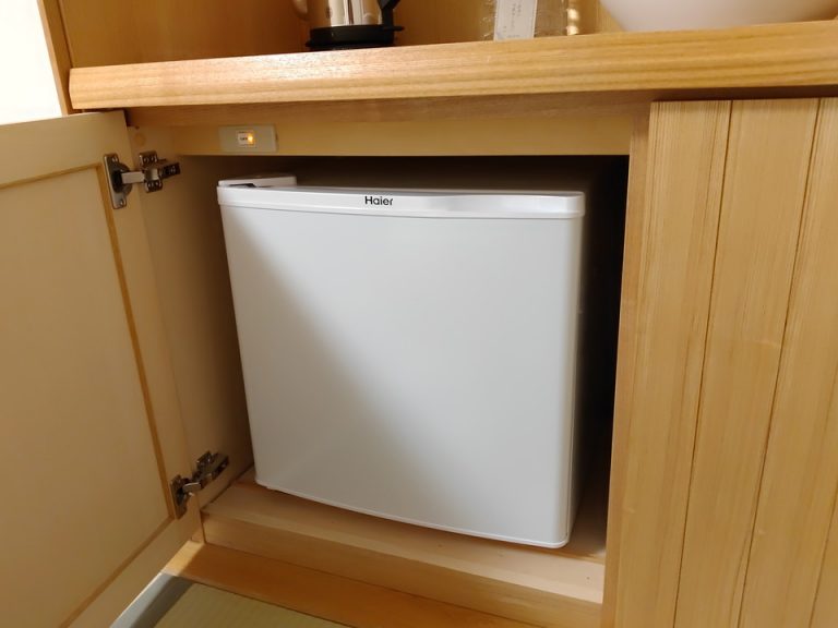 冷蔵庫 閉じた状態2