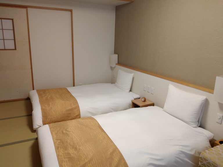 横方向からベッド2