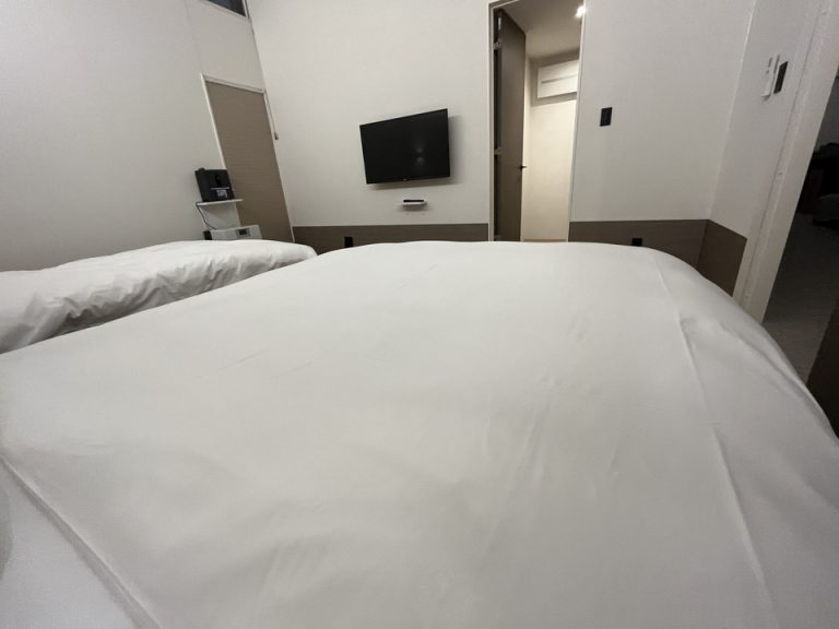 寝室1