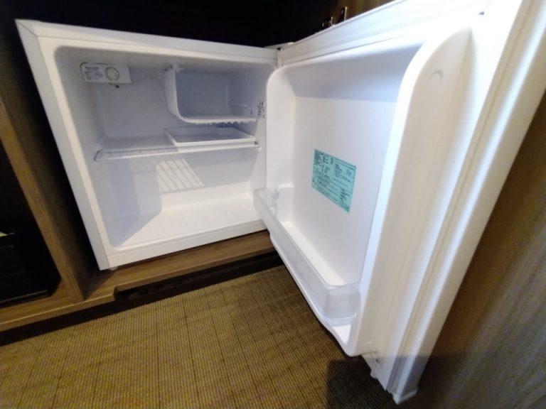 冷蔵庫(開けた状態)