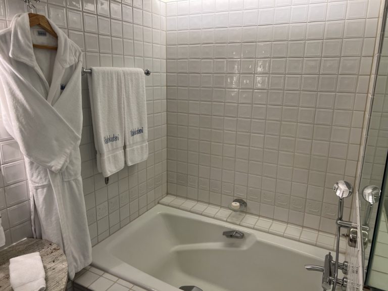 バスタブ