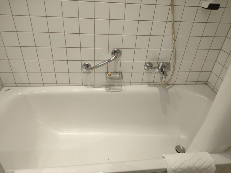 バスタブ