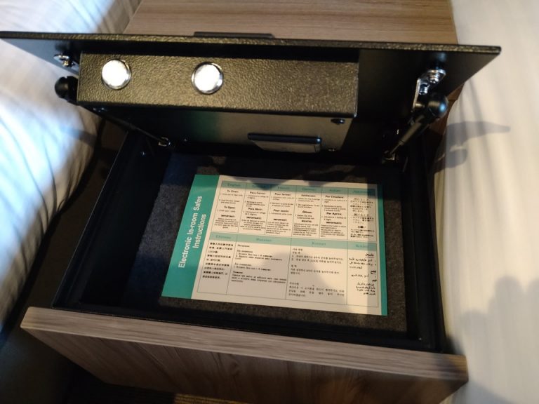 セーフティボックス開けた状態