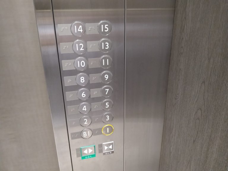 エレベーター階数ボタン