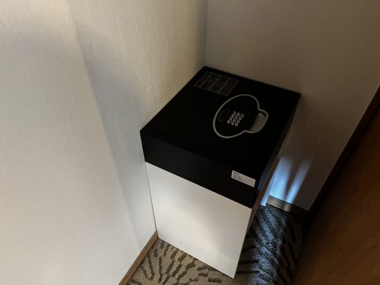 セフティーボックス(閉めた状態)