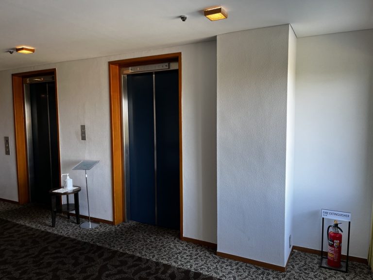 エレベーターホール客室階