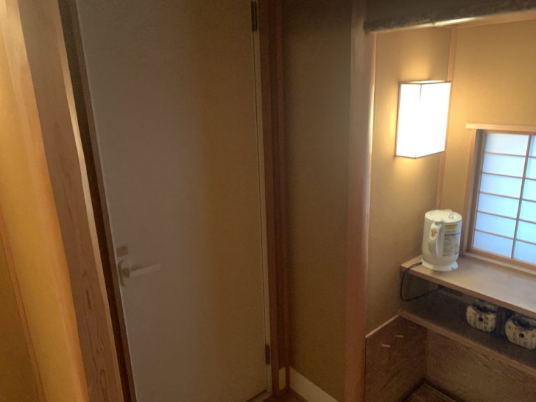 バスルームドア