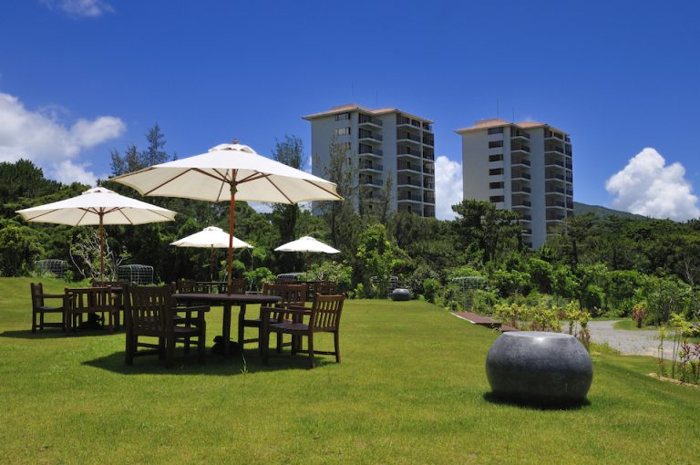 ガーデンからホテル棟