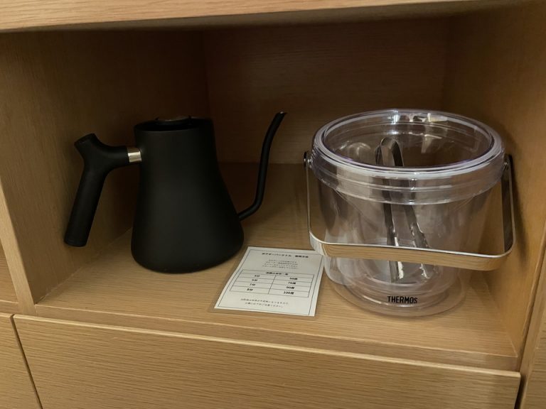 ポットとアイスペール(2)