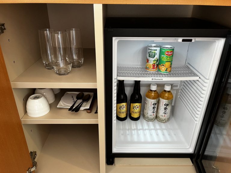 冷蔵庫(開けた状態)