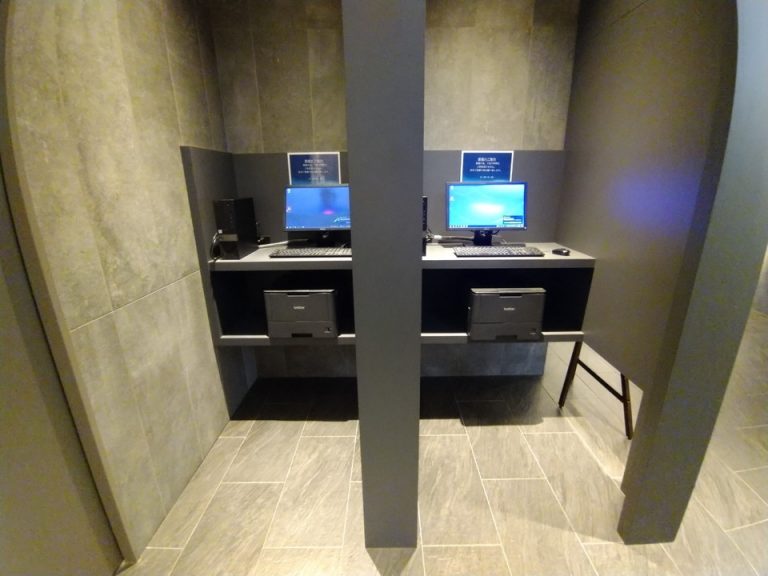 1階にPCコーナー