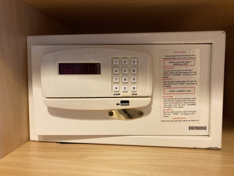 セーフティボックス。リゾート内で財布を使うことはまずないので、閉まっておくと良いかもしれないです
