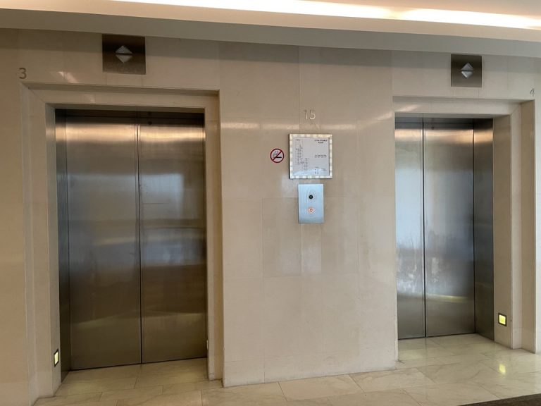 客室階エレベーター