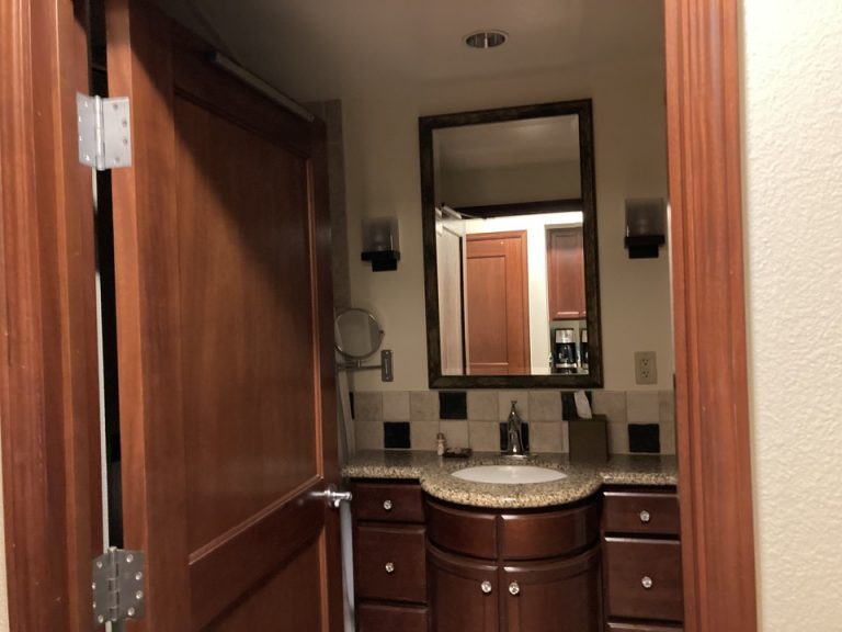 バスルーム入口から前景