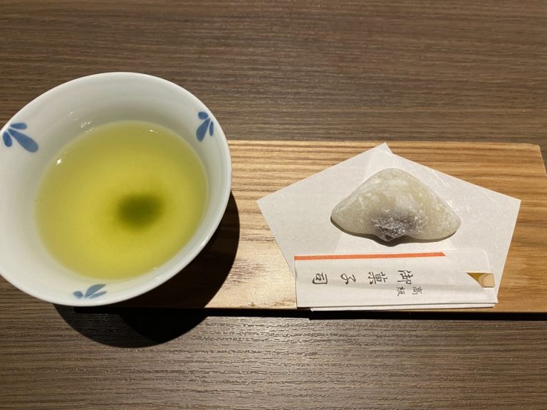 到着時の茶菓子