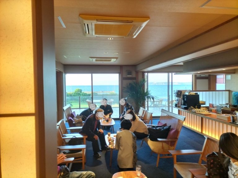 ロビー全体 (2)