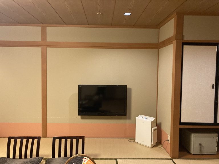 ベット方向からTV