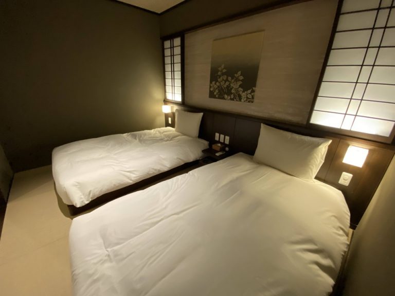 横方向からベッド2