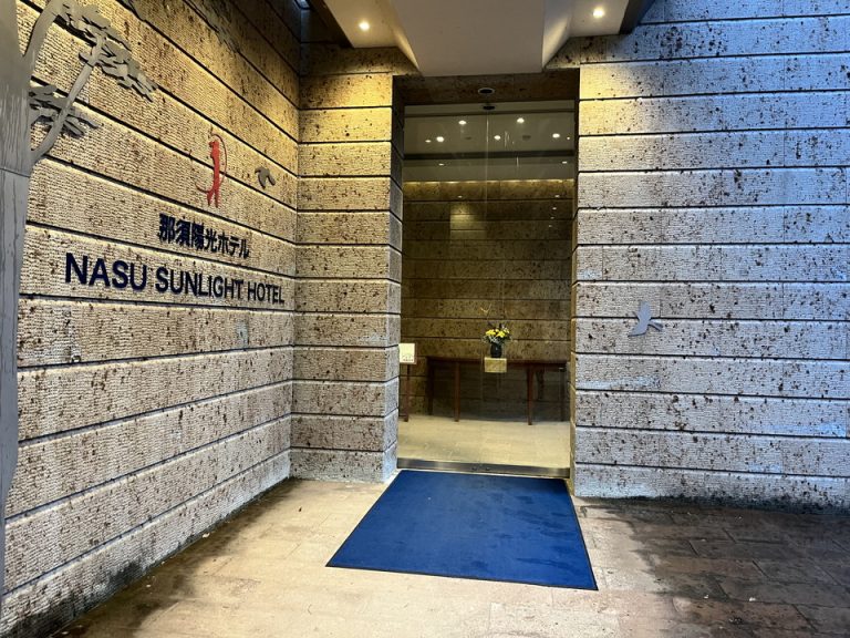 エントランス外観(4)