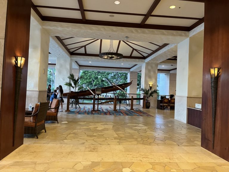 エントランス内観