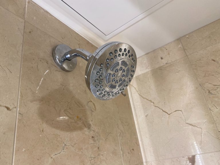 シャワーヘッド