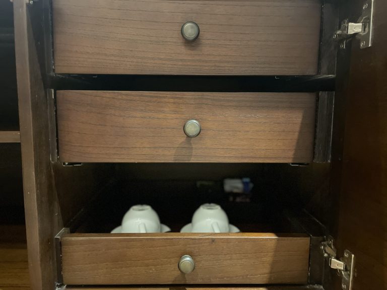 ティーカップ収納