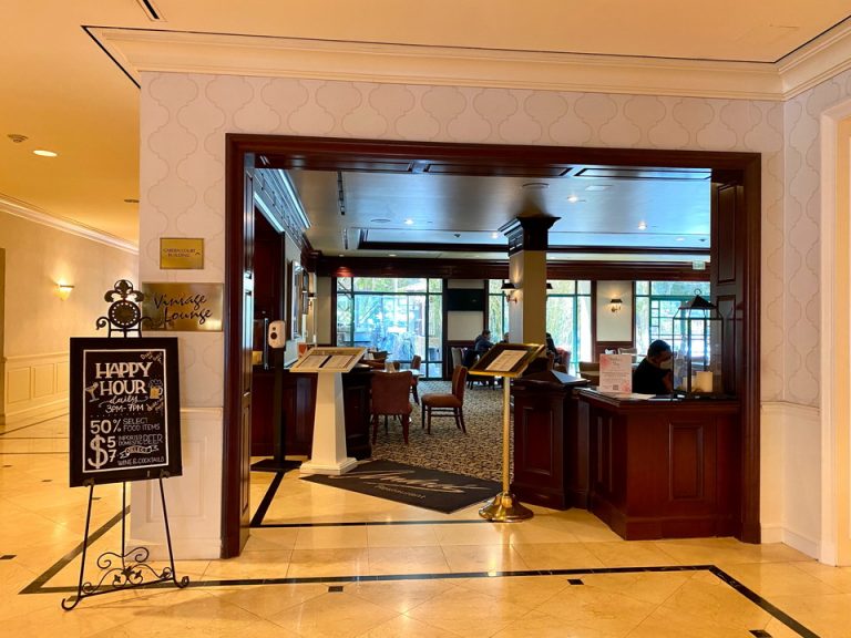 レストラン入り口