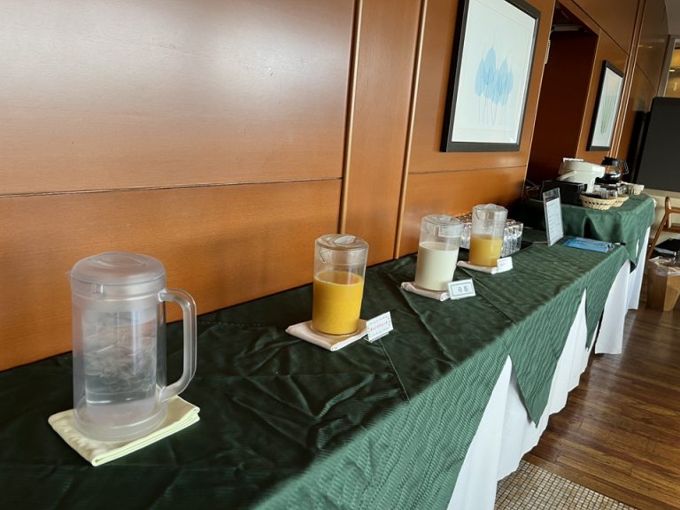 飲物おかわり自由です。