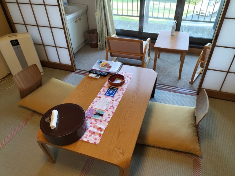 デスク (2)