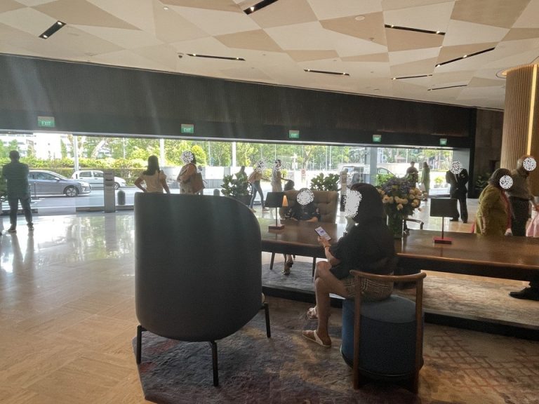 ロビー待合スペース